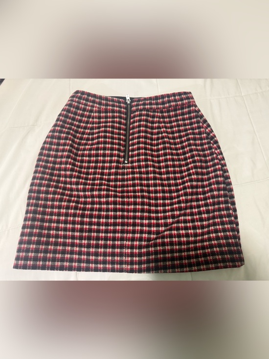 Hollister Dresses & Skirts - Hollister Black and Red Plaid Mini Skirt